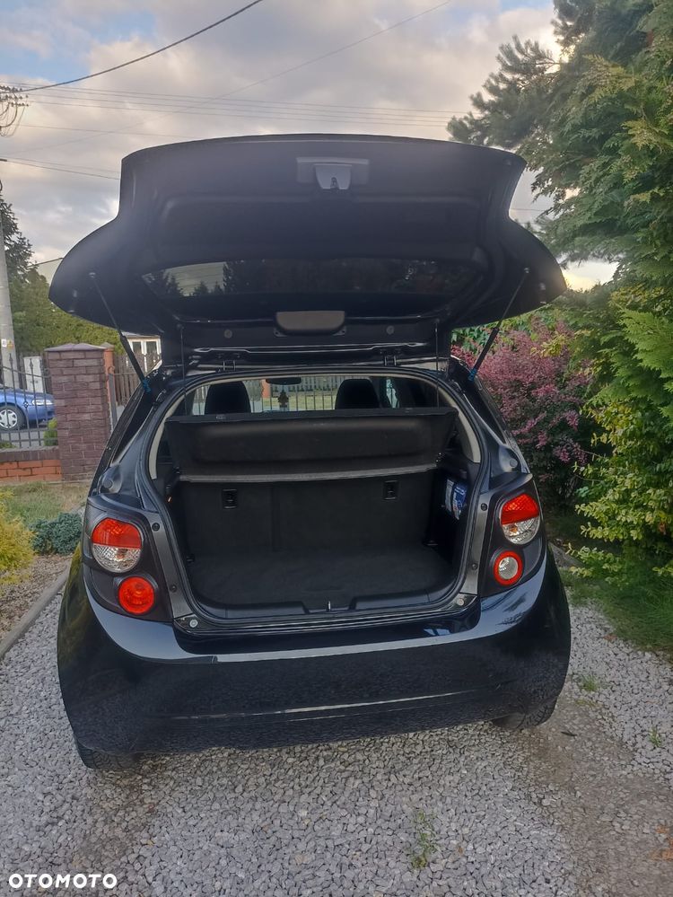 Chevrolet Aveo - 10