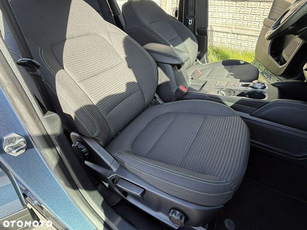Ford Kuga 2.0 EcoBlue 4x4 TITANIUM - 22