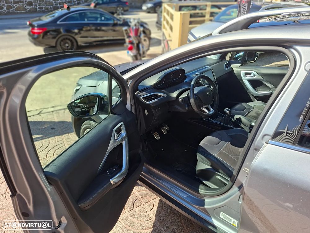 Peugeot 2008 1.2 PureTech Crossway - 14