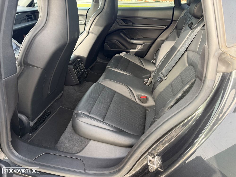 Porsche Taycan Standard - 4