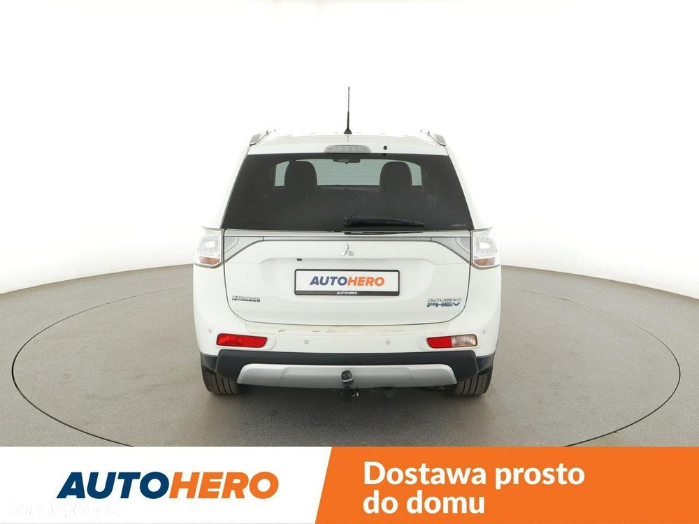 Mitsubishi Outlander - 6