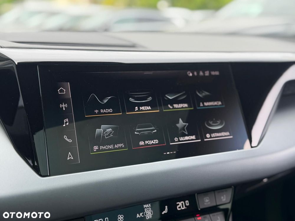 Audi e-tron GT - 32