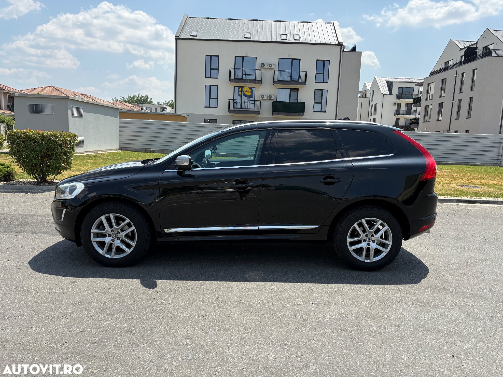 Volvo XC 60 D3 Geartronic Summum - 3