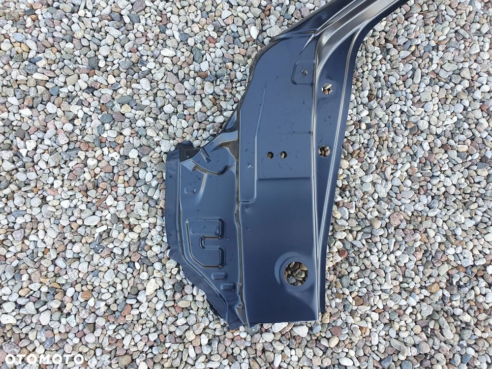 Próg słupek A lewy szybowy Toyota Hilux VIII rok 15- - 2