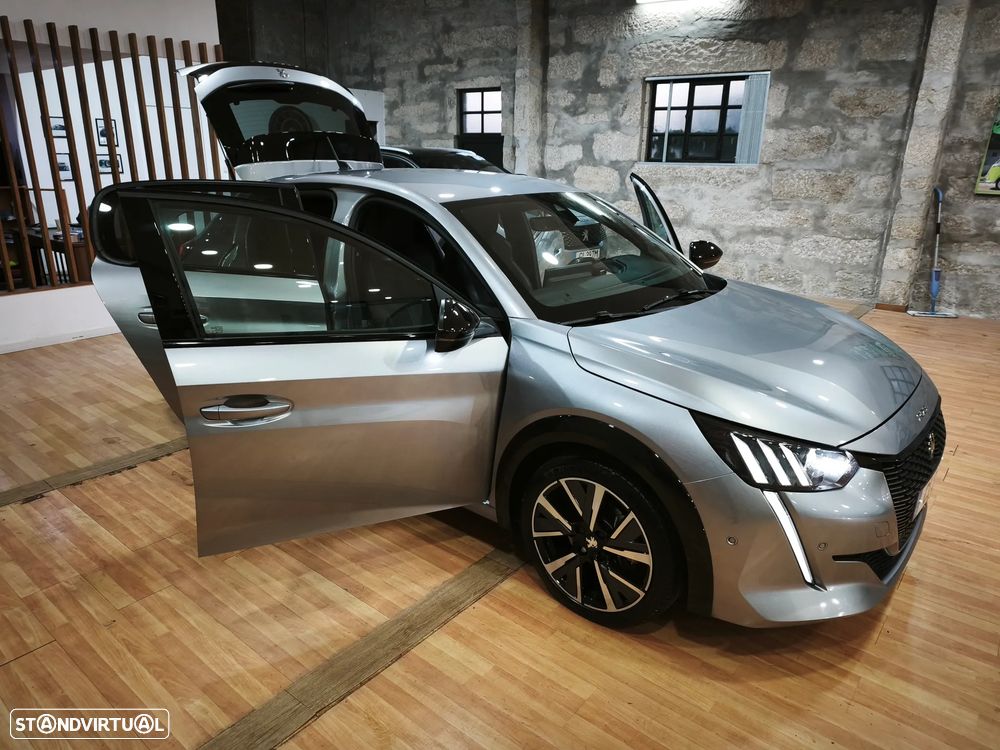 Peugeot 208 PureTech 100 GT - 12