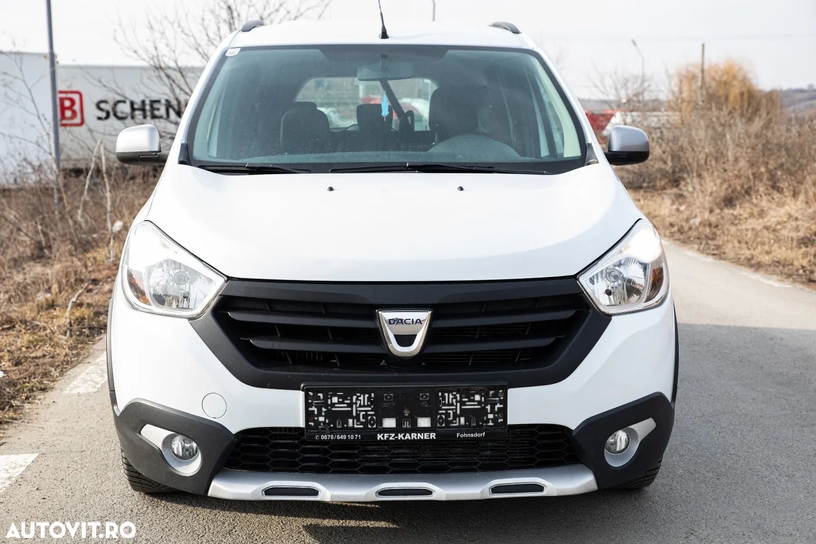 Dacia Lodgy 1.5 dCi 109 CP Stepway - 1