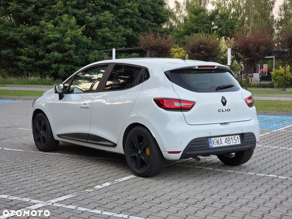 Renault Clio - 8