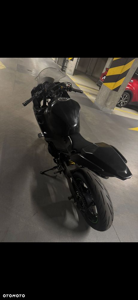 Kawasaki Ninja 400 - 4