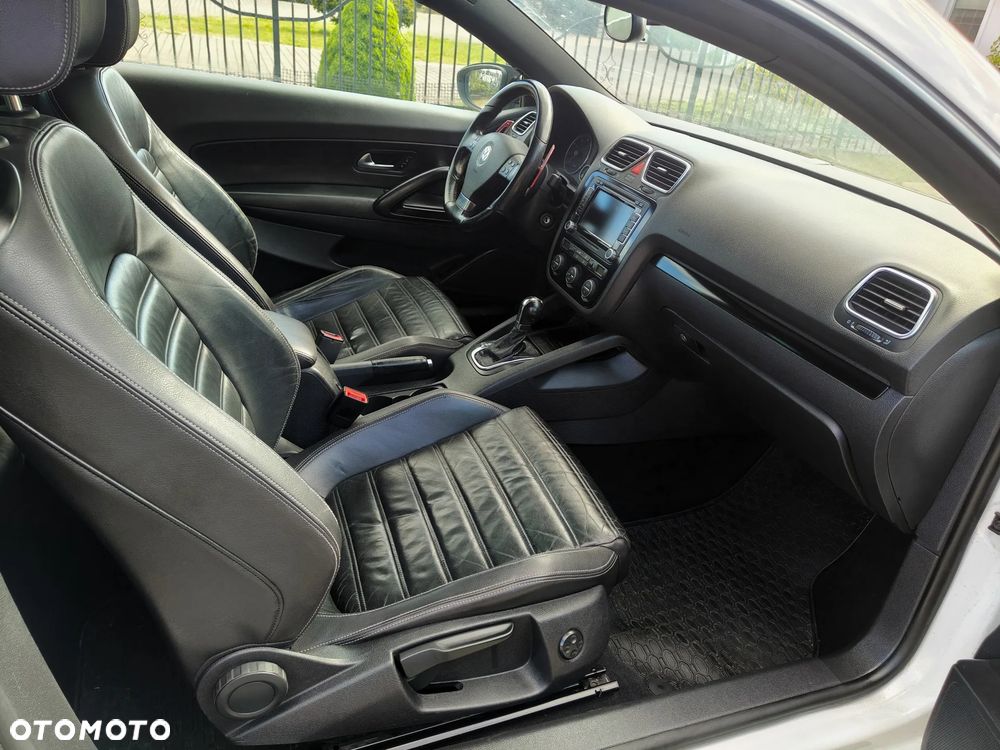 Volkswagen Scirocco 2.0 TSI DSG - 25