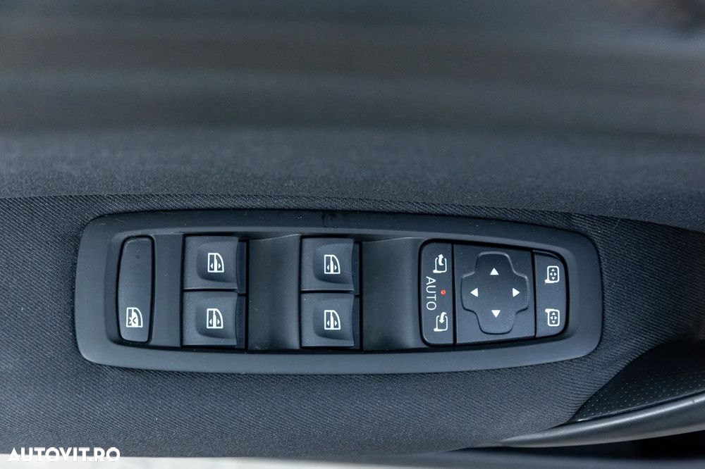 Renault Megane Blue dCi 116 Zen - 11