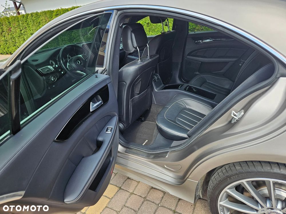 Mercedes-Benz CLS - 11