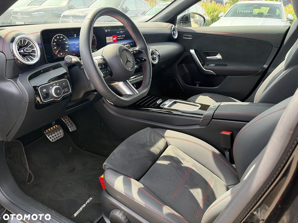 Mercedes-Benz CLA 200 AMG Line 7G-DCT - 10