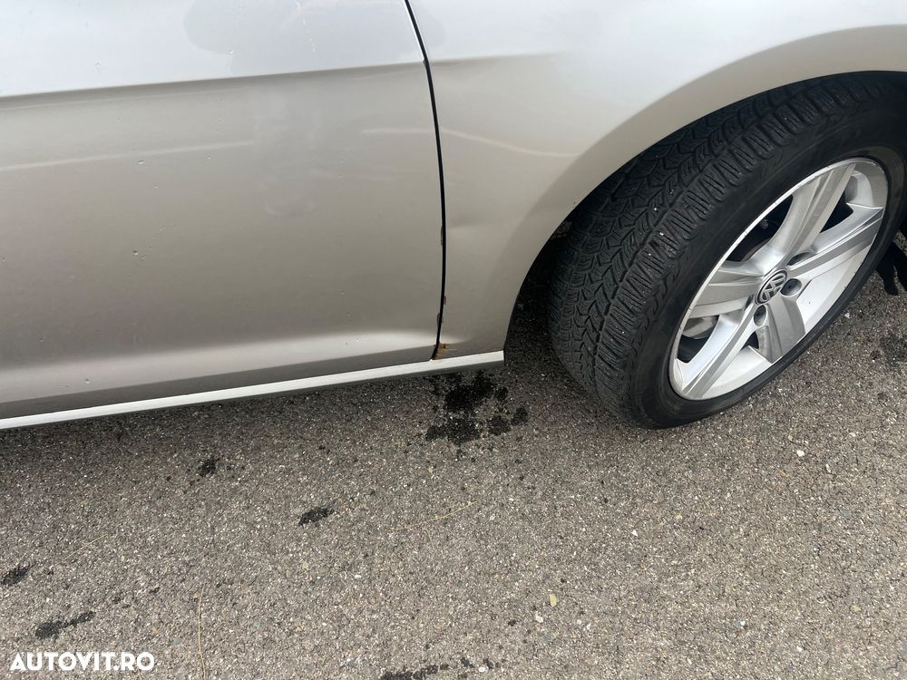 Volkswagen Golf 2.0 BlueTDI DSG Comfortline - 5