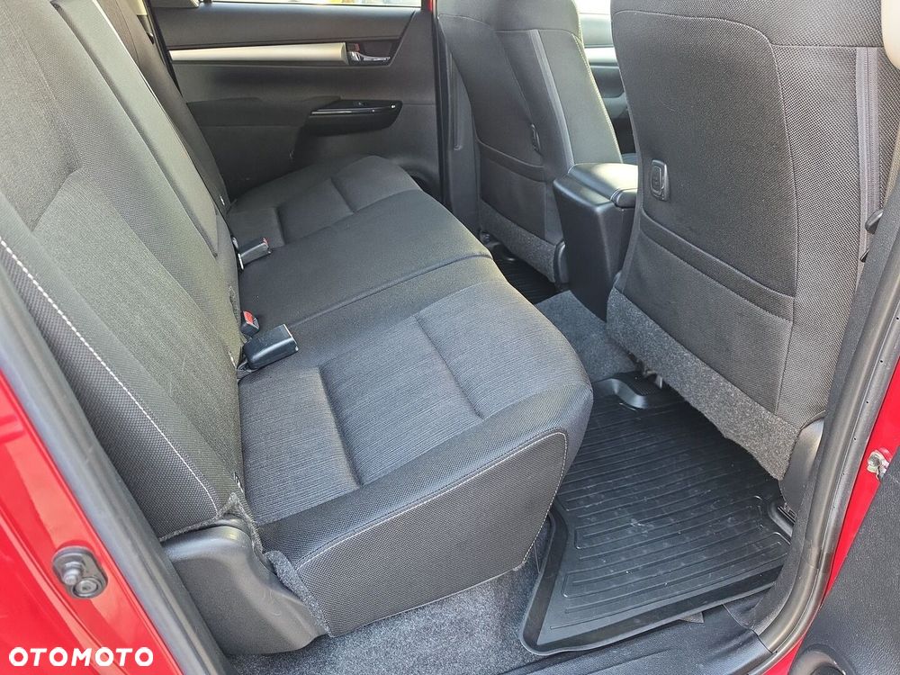 Toyota Hilux 2.8 D-4D Double Cab SR5 4x4 - 15