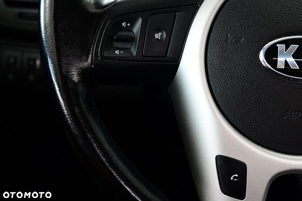 Kia Venga - 28