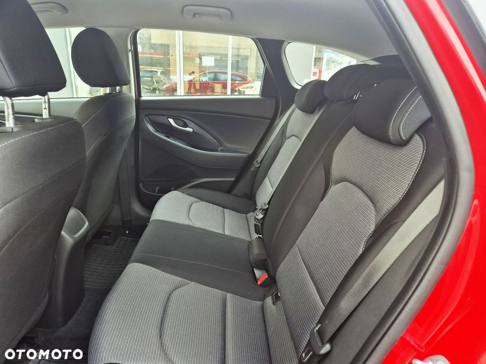 Hyundai i30 1.5 T-GDI 48V Modern - 15