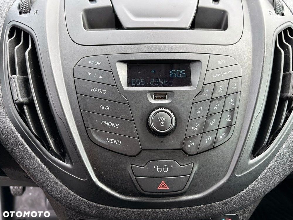 Ford courier 1.5 75KM - 13