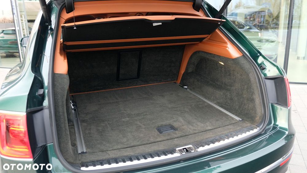 Bentley Bentayga - 30