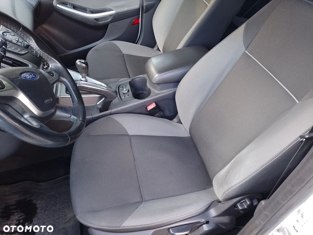 Ford Focus - 10
