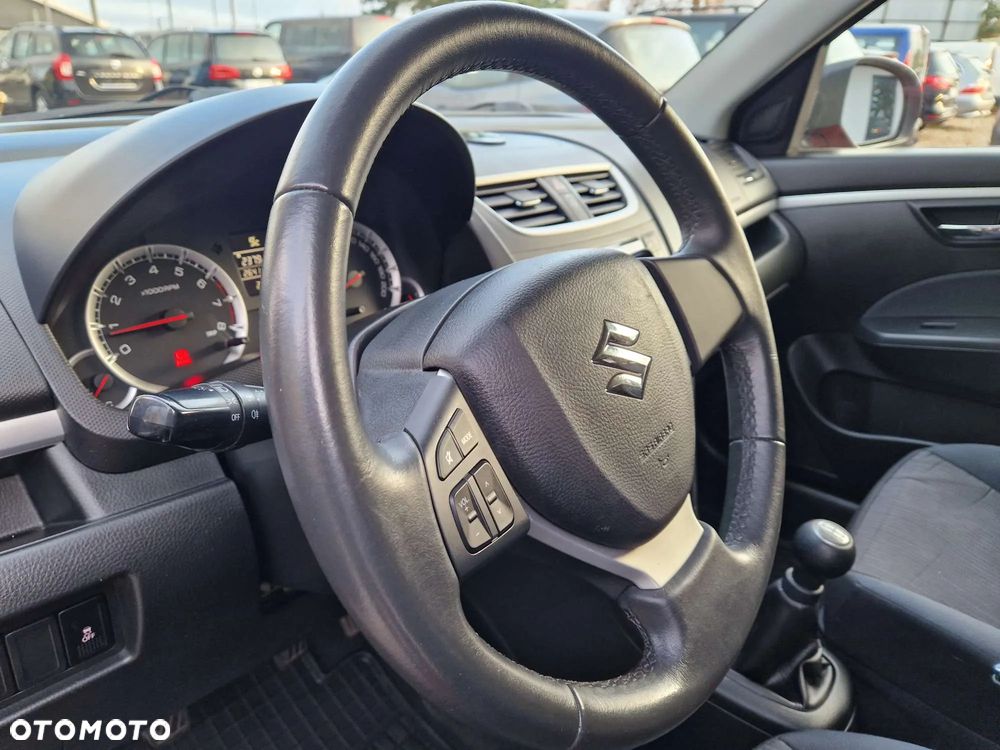 Suzuki Swift 1.2 4x4 Club - 25