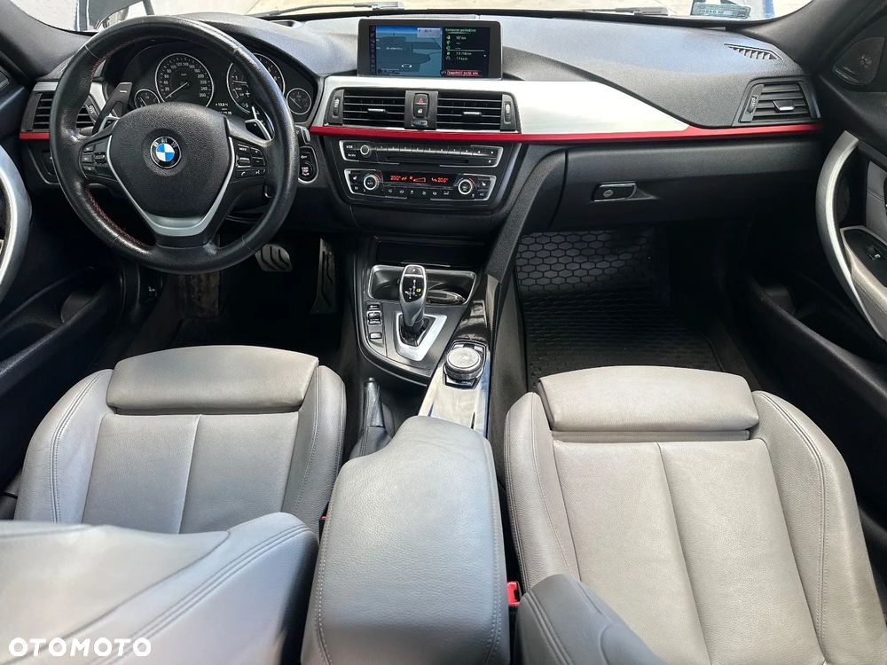 BMW Seria 3 328i xDrive Sport Line - 17