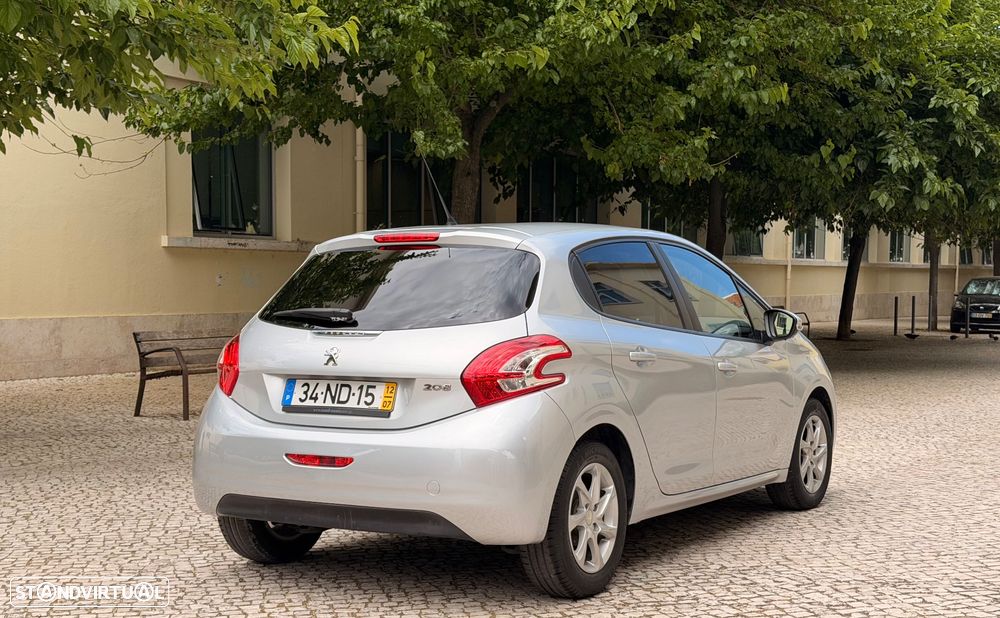 Peugeot 208 1.2 VTi Allure - 6