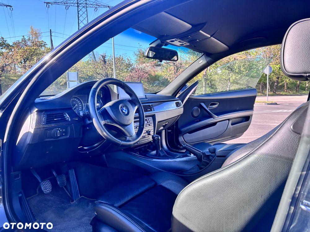 BMW Seria 3 325i - 6