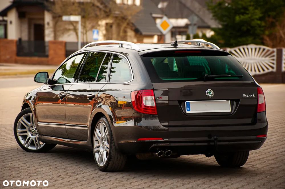 Skoda Superb 2.0 TDI DSG Exclusive - 15