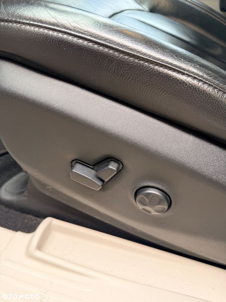 Chrysler Pacifica - 20