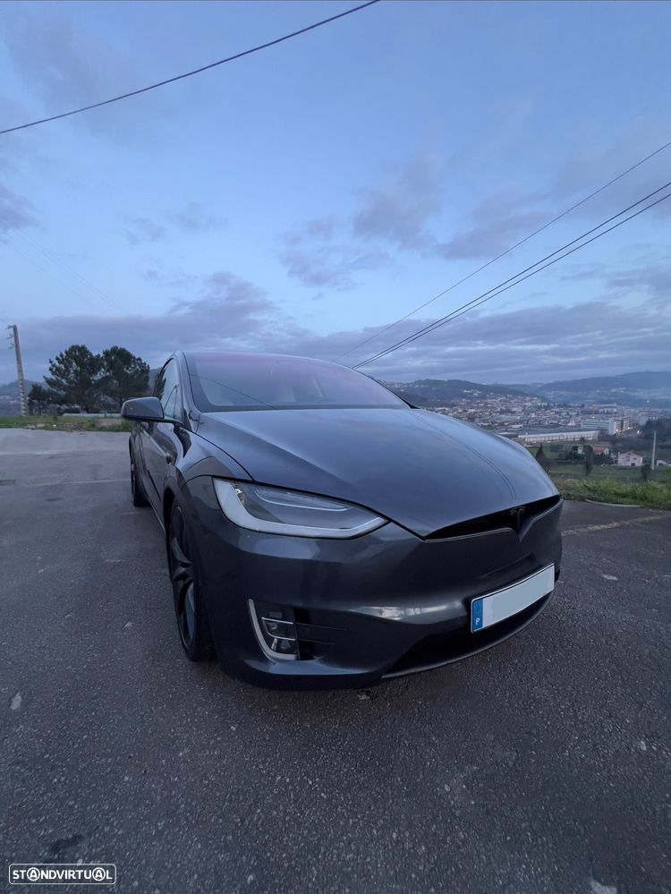 Tesla Model X 100D - 1