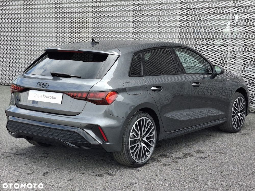Audi A3 Sportback - 5