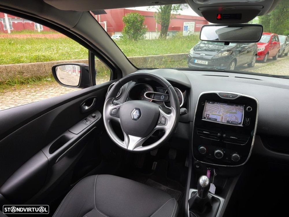 Renault Clio 0.9 TCe Limited - 17