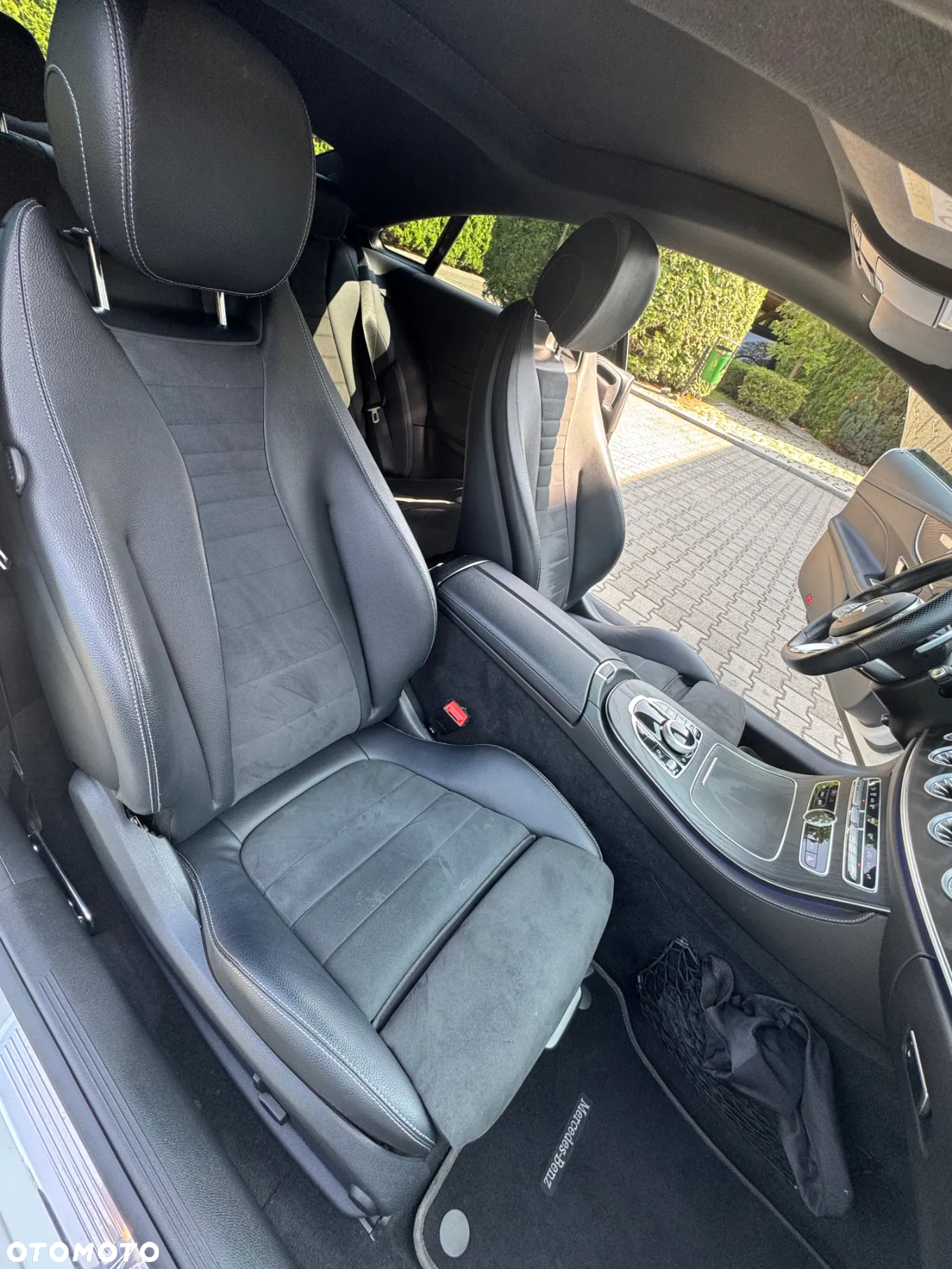 Mercedes-Benz Klasa E 220 d Coupe 9G-TRONIC - 13