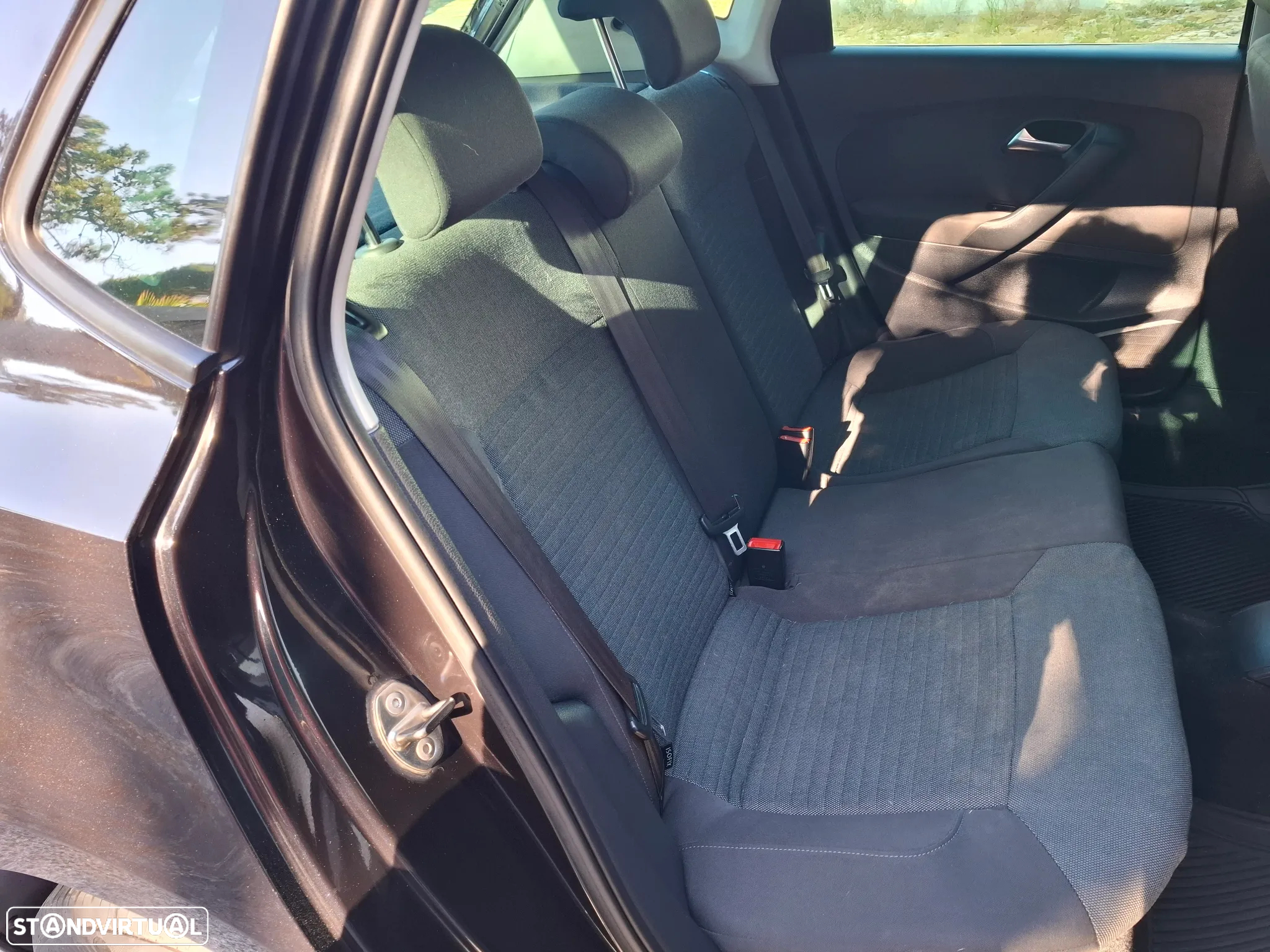VW Polo 1.6 TDI Confortline - 12