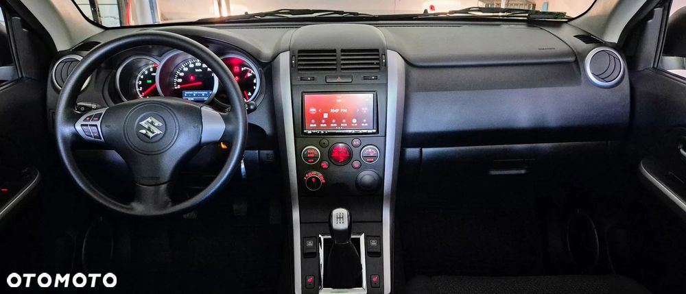 Suzuki Grand Vitara 2.0 Comfort - 12