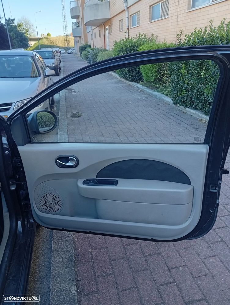 Renault Twingo 1.2 16V Initale - 15
