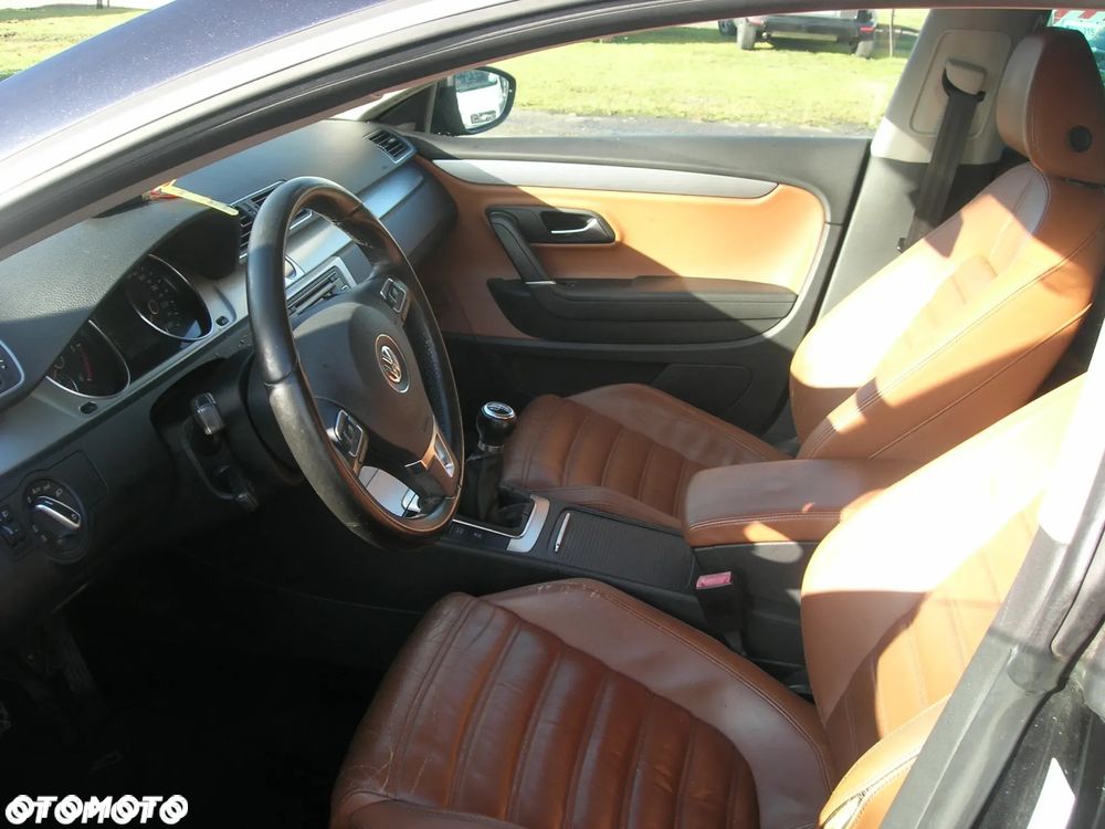 Volkswagen Passat CC 2.0 TDI DPF BMT - 12