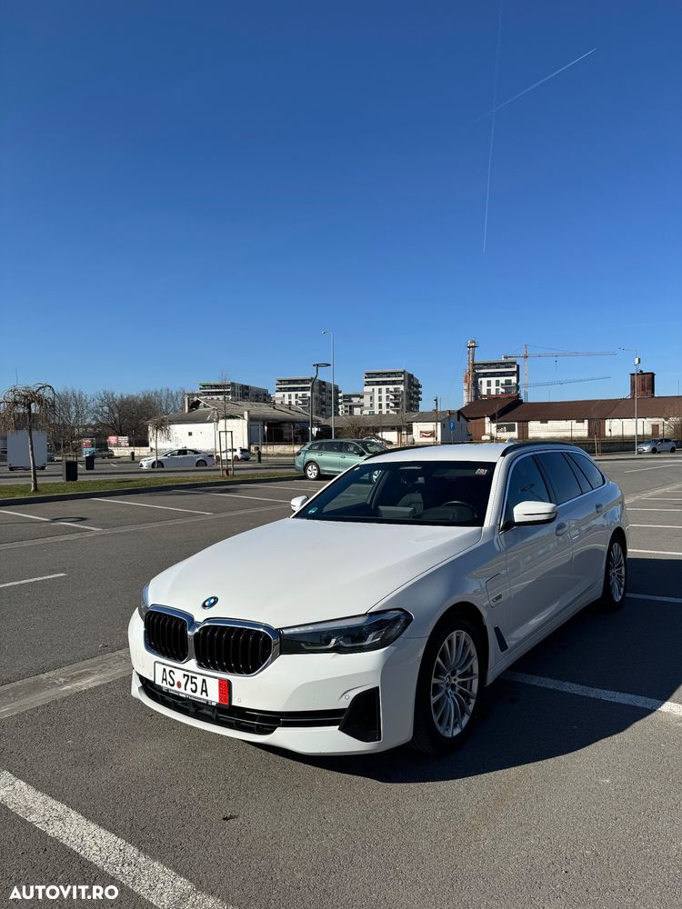 BMW Seria 5 530e Aut. - 12