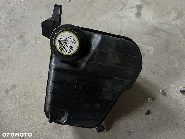 Zbiornik wyrównawczy płynu chłodniczego JAGUAR XF I X250 - 1