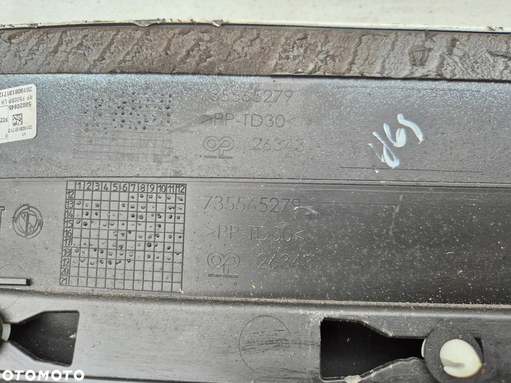 Próg listwa progowa Fiat 500 Abarth lewa 735565279 - 9