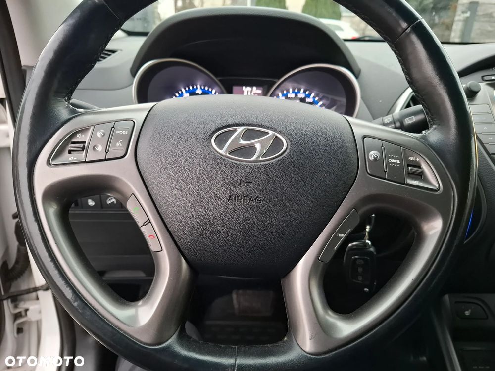 Hyundai ix35 2.0 2WD Automatik Trend - 12