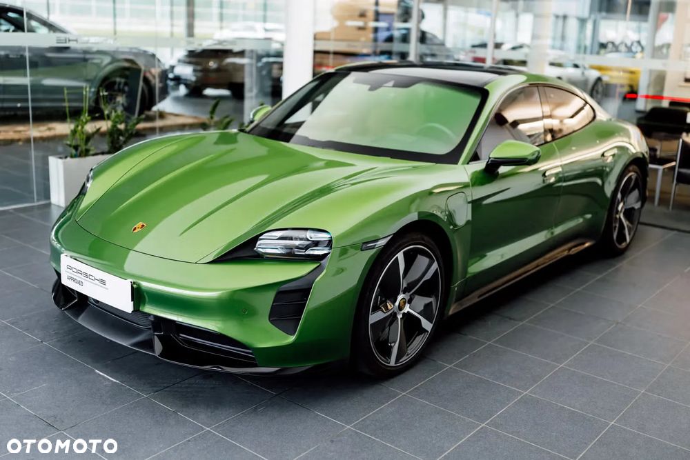 Porsche Taycan Turbo - 6