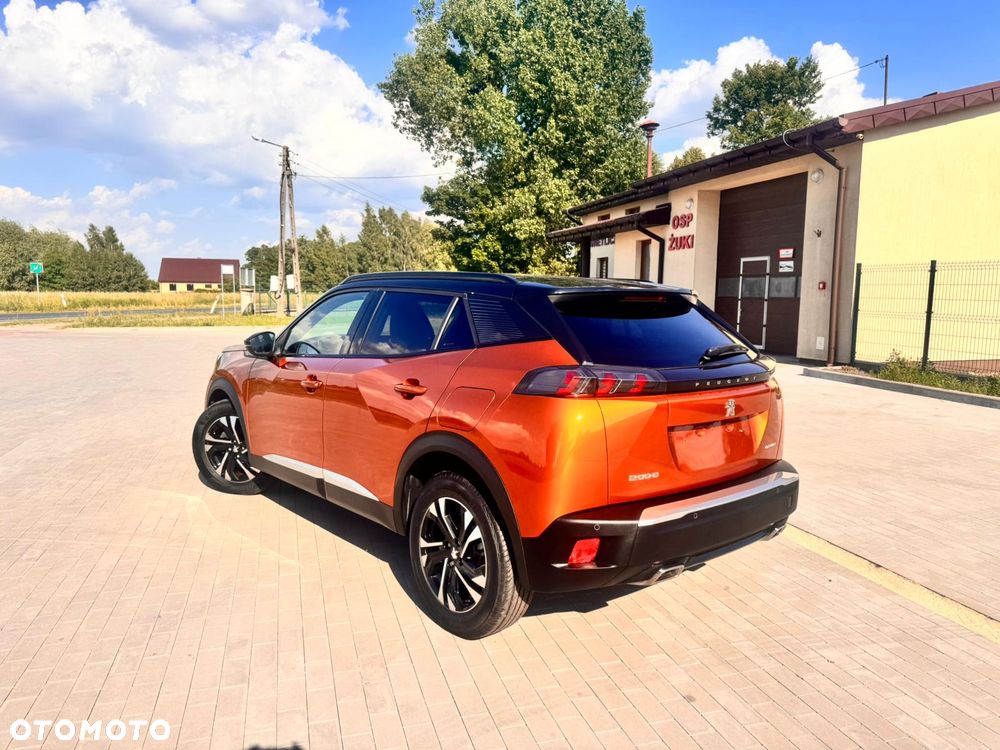Peugeot 2008 1.2 PureTech GT Line S&S - 6