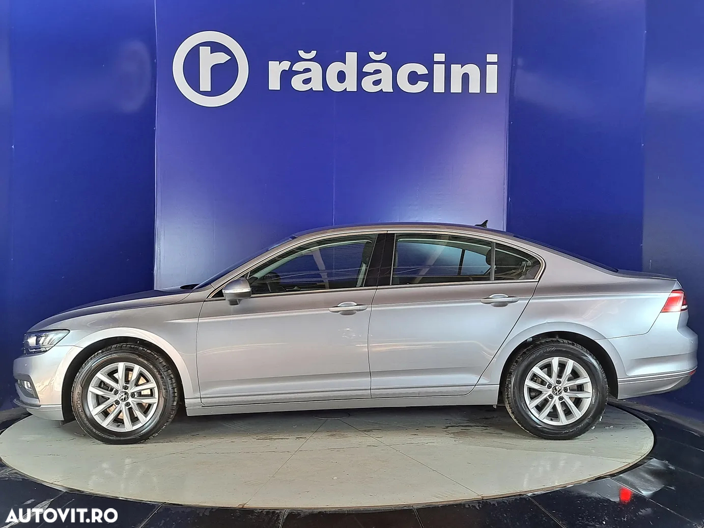 Volkswagen Passat - 2
