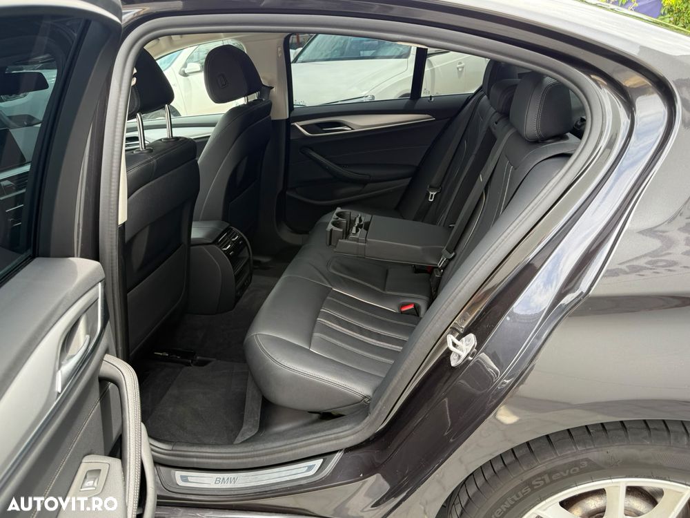 BMW Seria 5 520e Aut. - 20