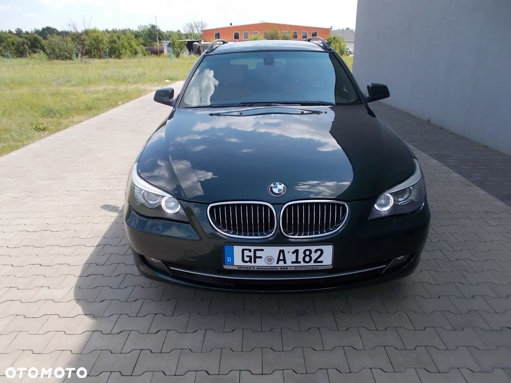BMW Seria 5 525d - 5