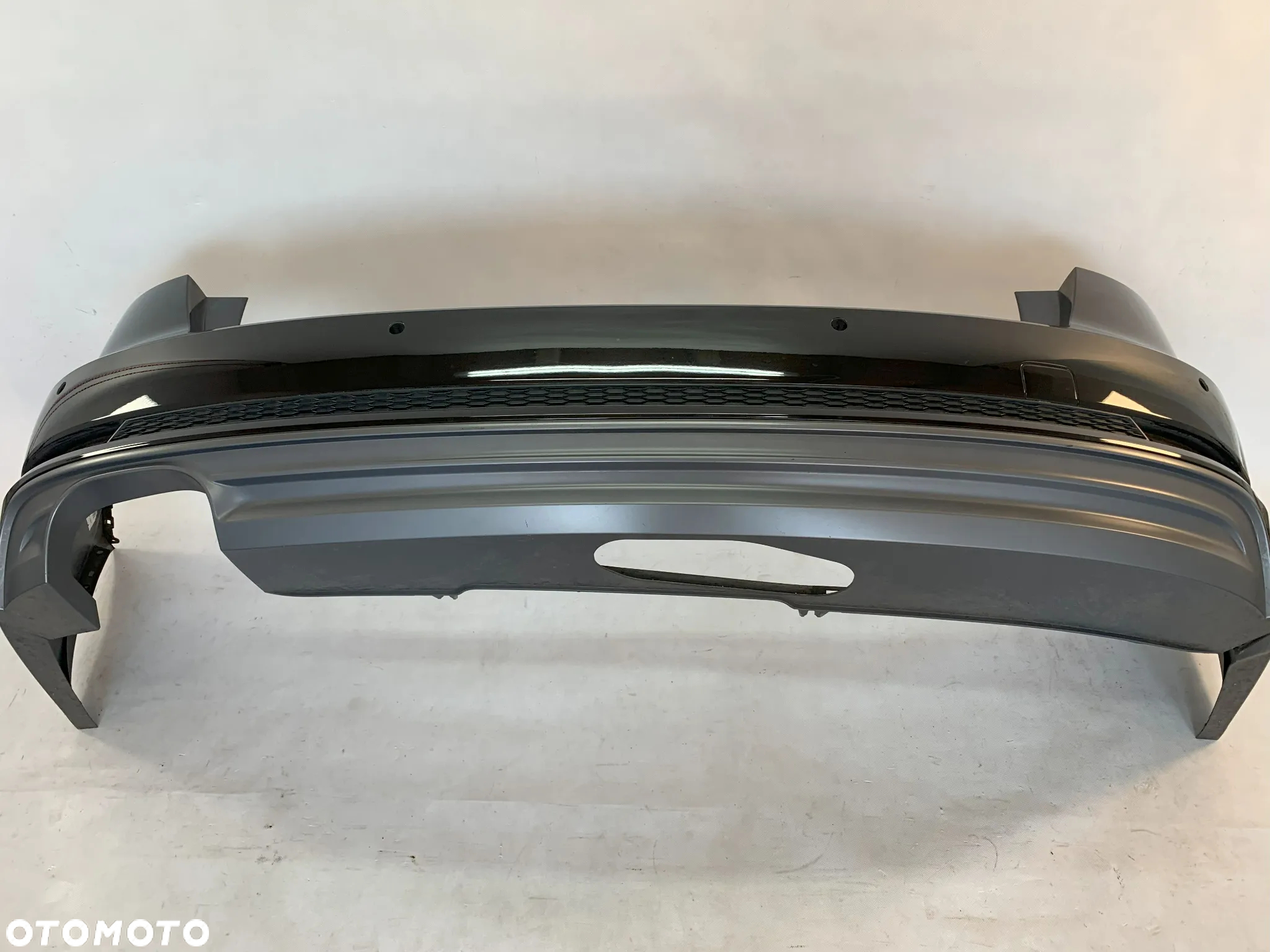 Audi A4 S-Line 15-19r Zderzak tyl tylny kombi PDC a 4 - 5