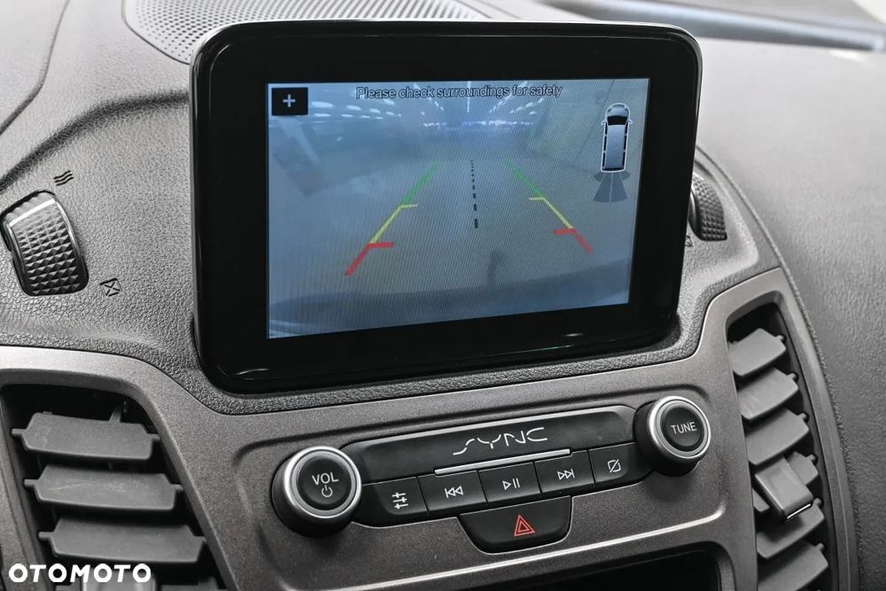 Ford Transit Connect - 19