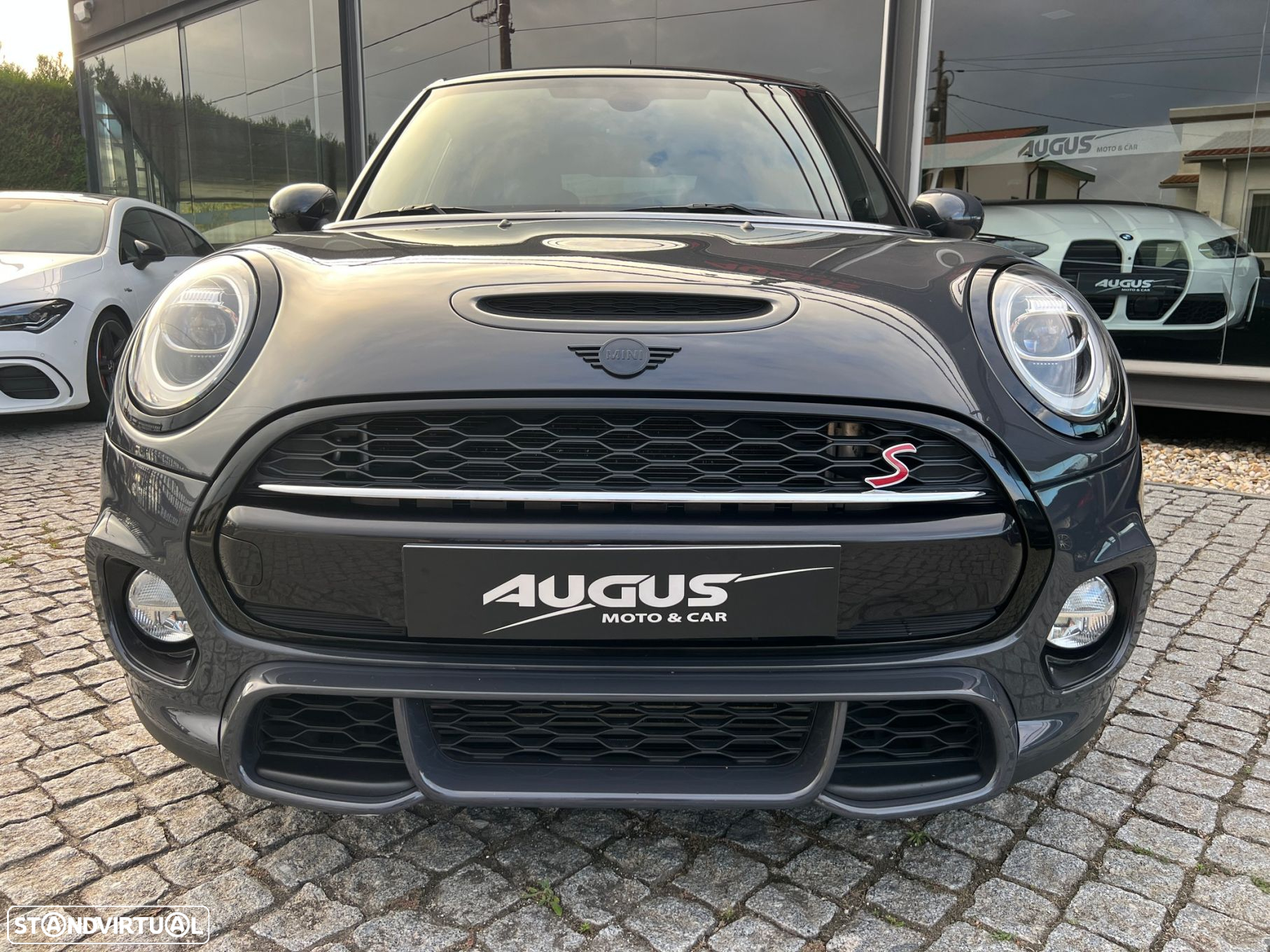 MINI 5 Portas Cooper SD Auto - 9