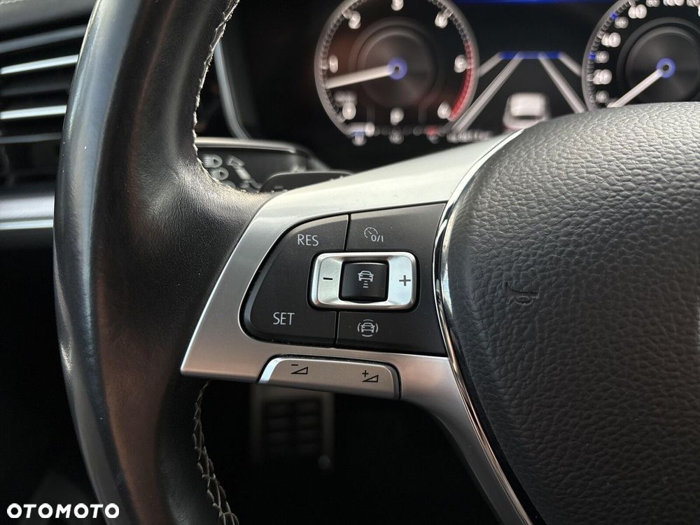 Volkswagen Touareg 3.0 V6 TDI SCR 4Mot R-Line - 15